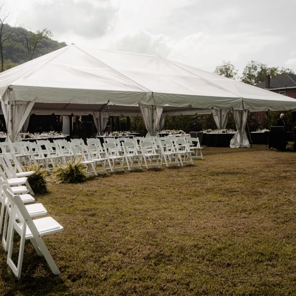 meeraki-manor-event-space-outside-tent-sq