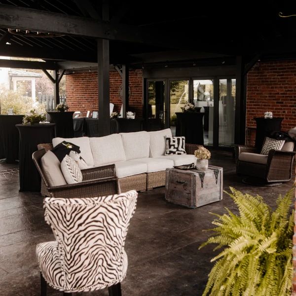 meeraki-manor-event-space-seating-area-sq